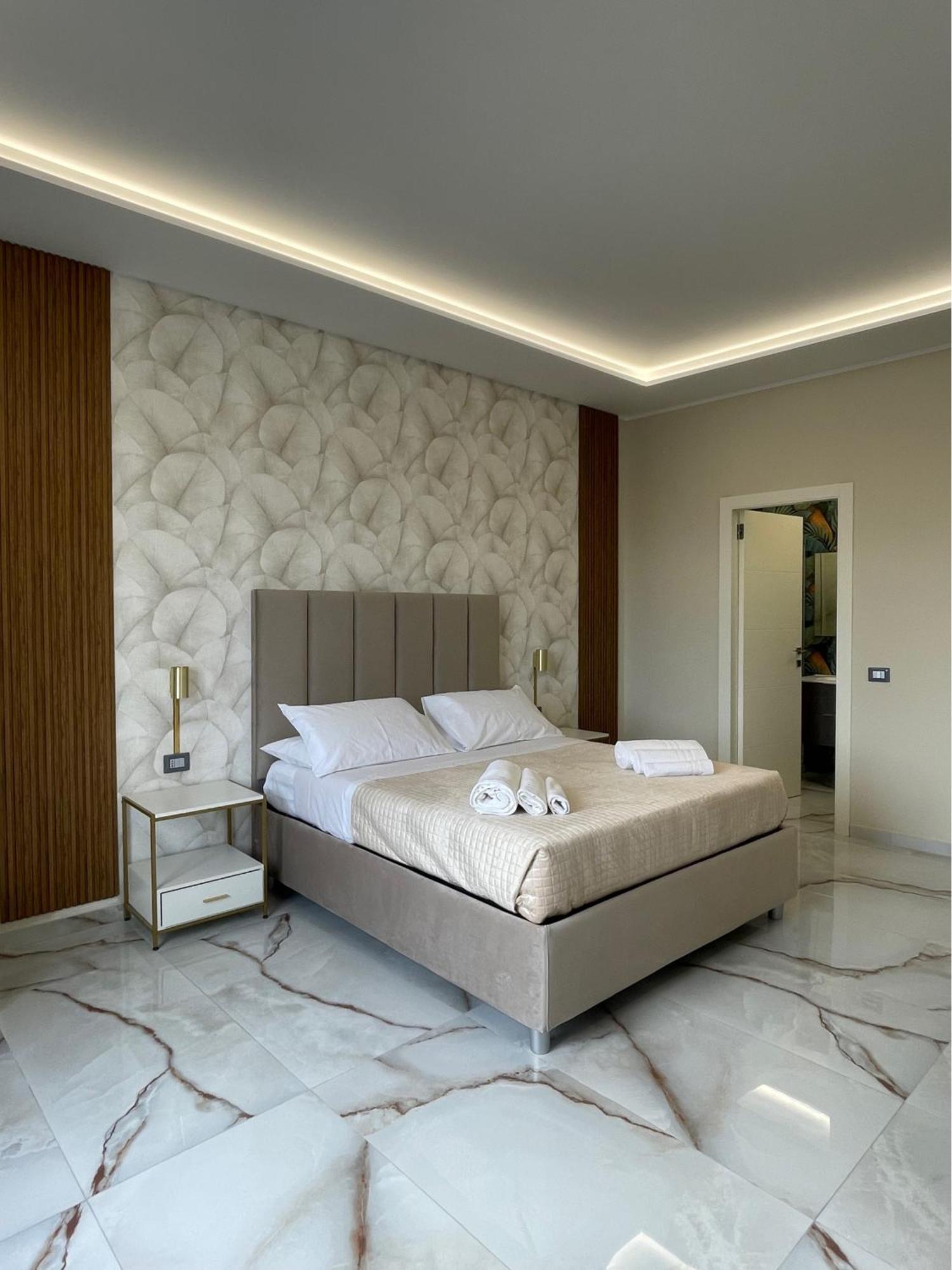 Napoli Central Suites Exterior foto