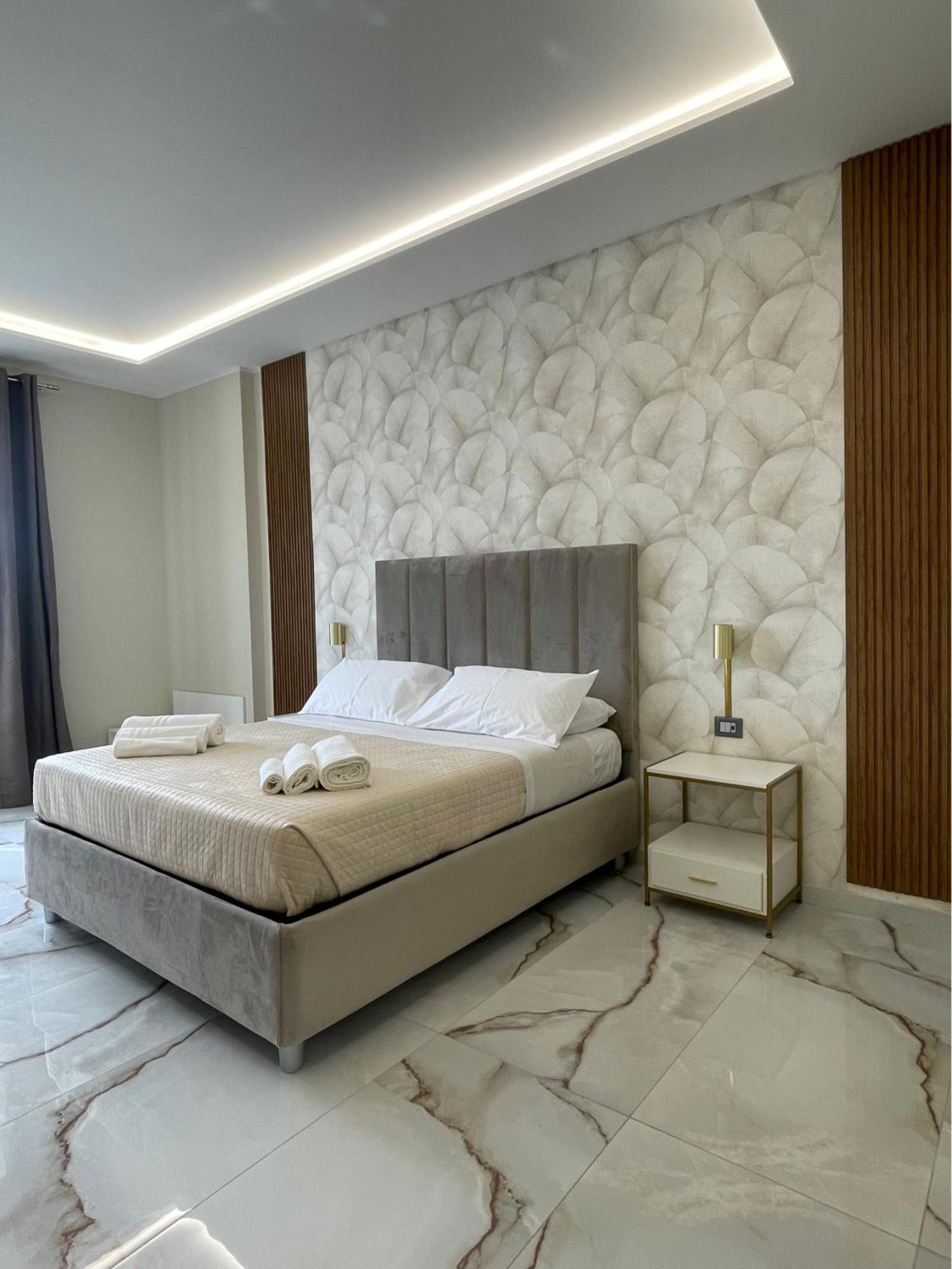 Napoli Central Suites Exterior foto