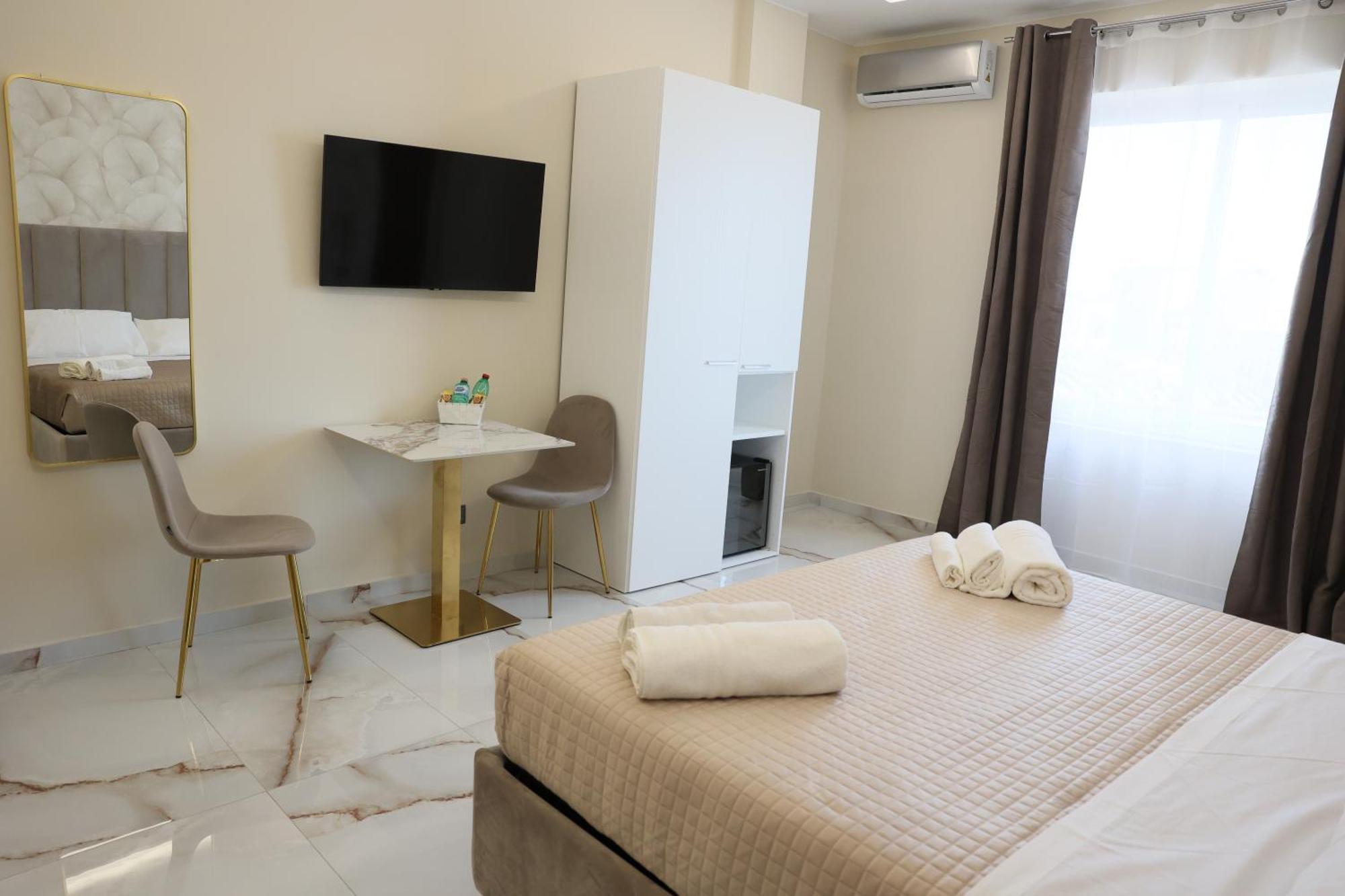 Napoli Central Suites Exterior foto