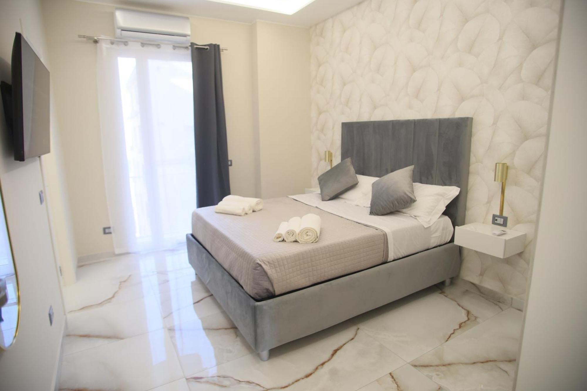 Napoli Central Suites Exterior foto