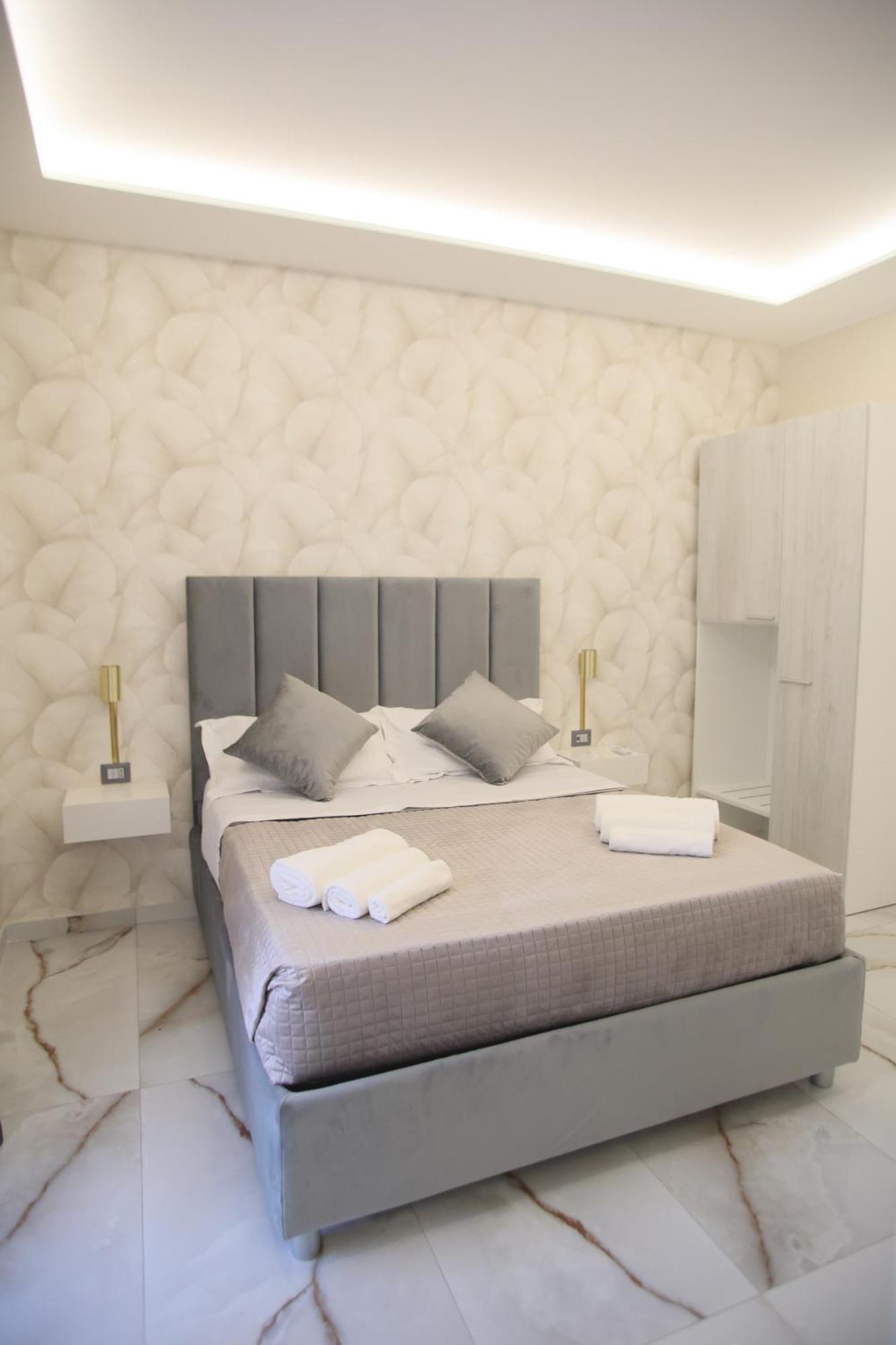 Napoli Central Suites Exterior foto