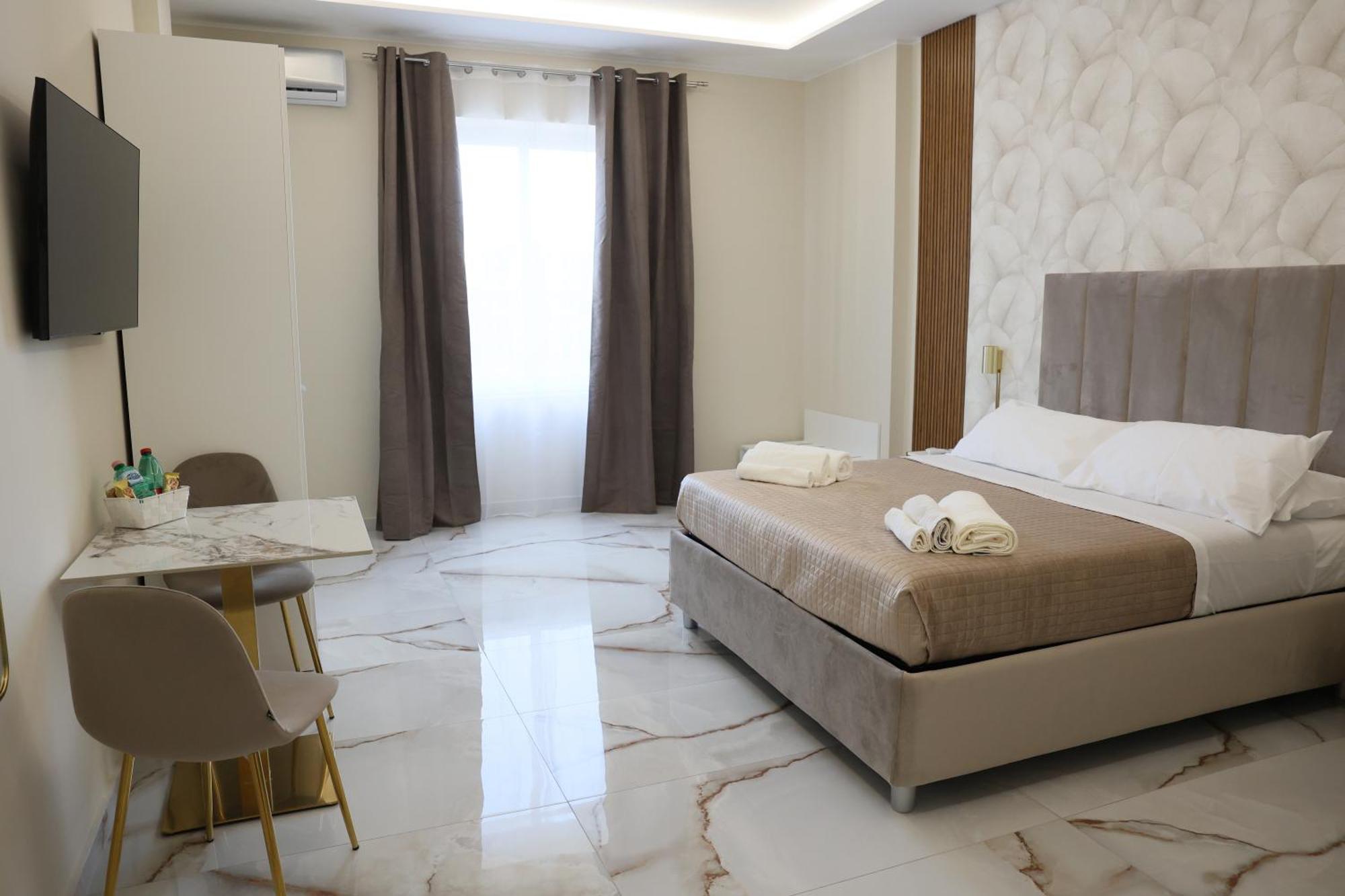 Napoli Central Suites Exterior foto