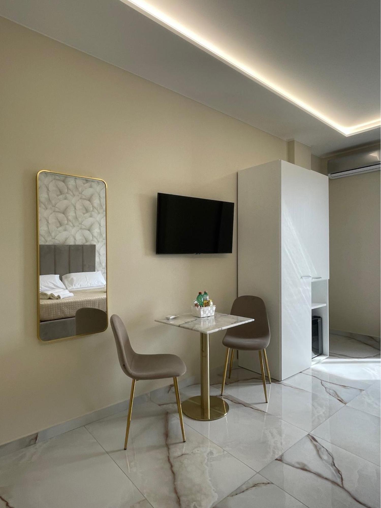Napoli Central Suites Exterior foto